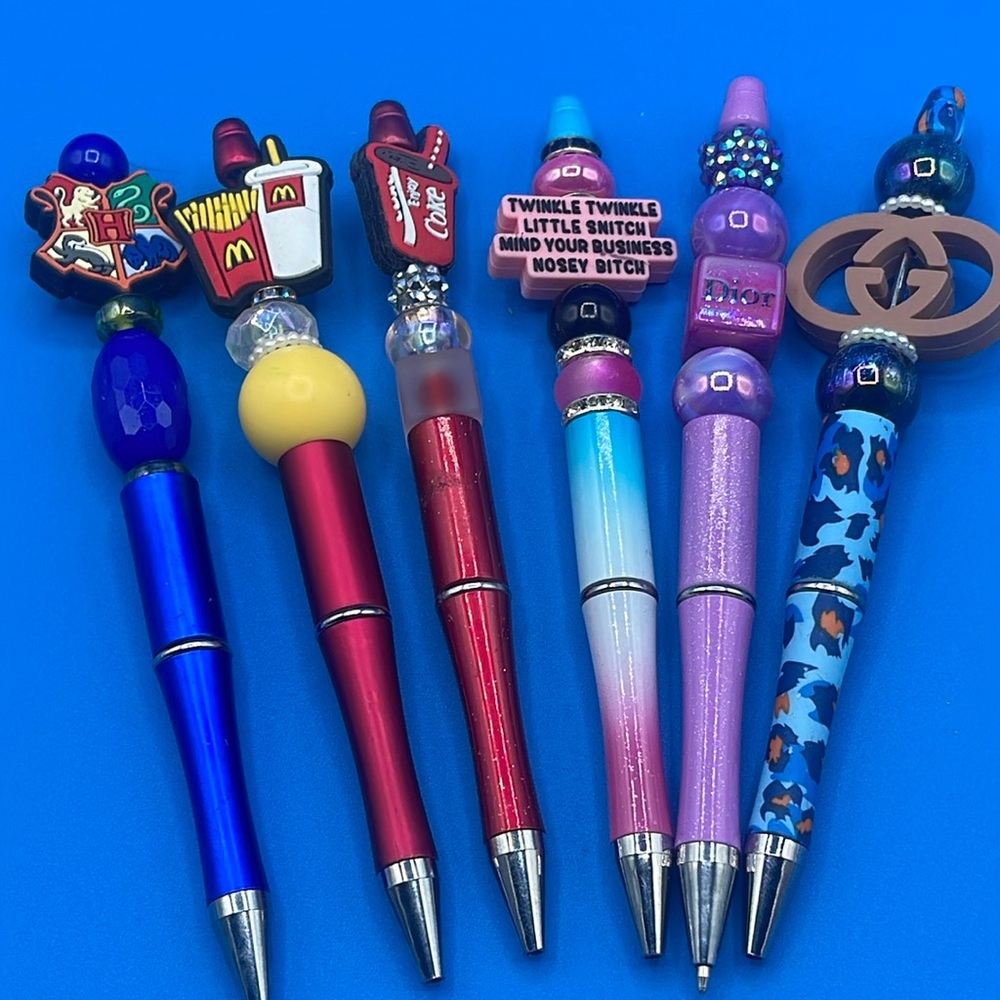 Custom refillable pen